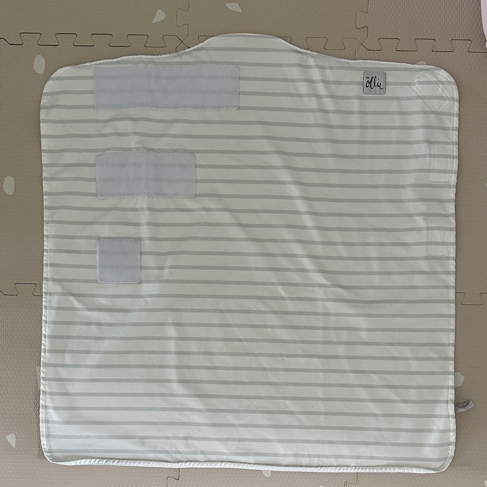 Ollie Gray Striped swaddle